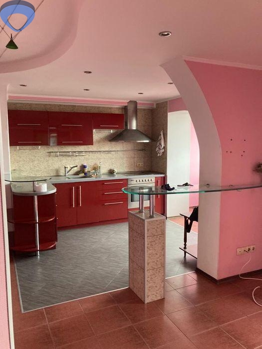 продажа трехкомнатной квартиры номер A-173407 в Приморском районе, фото номер 8